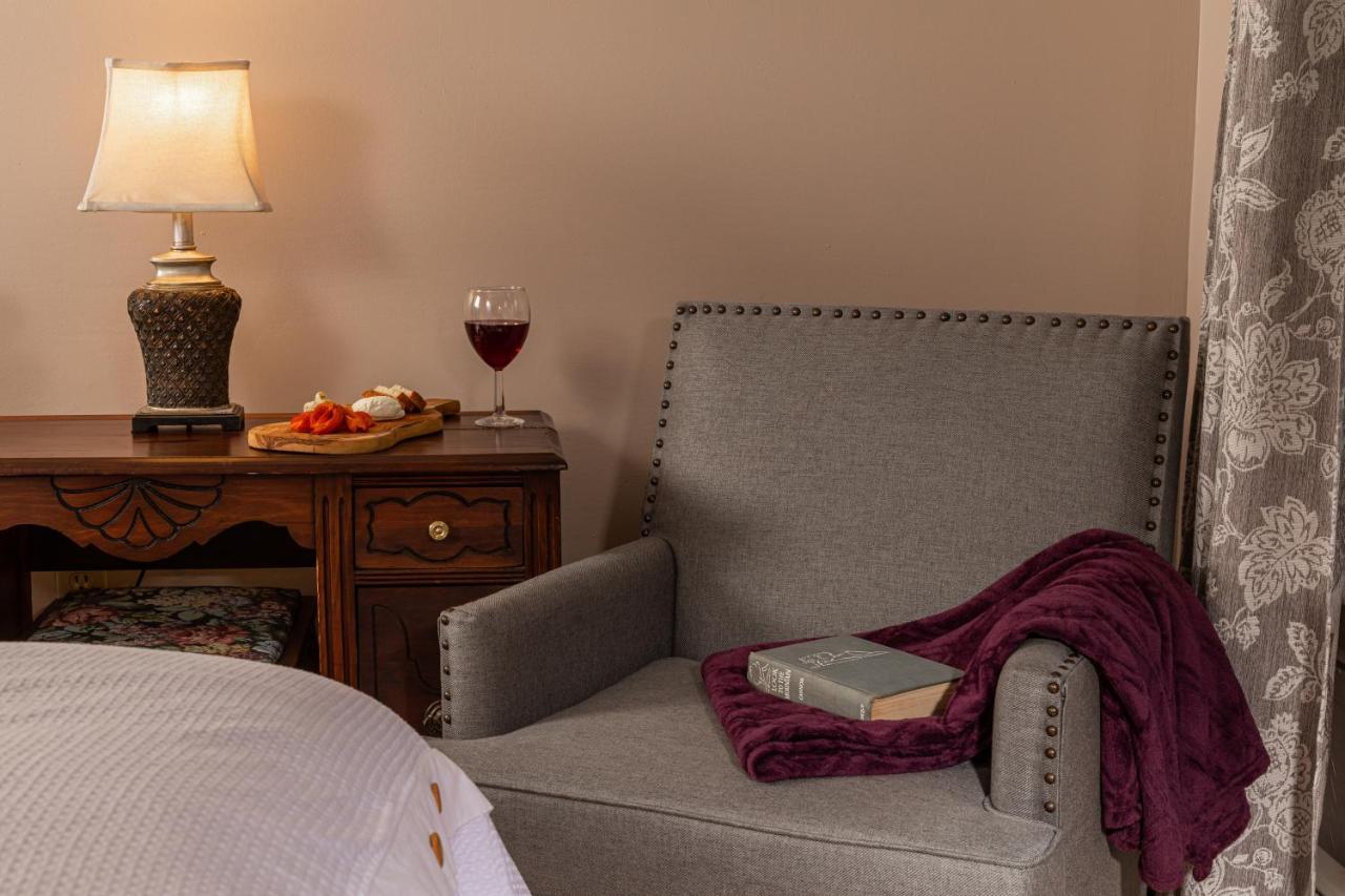 Rosemont Inn Utica Εξωτερικό φωτογραφία
