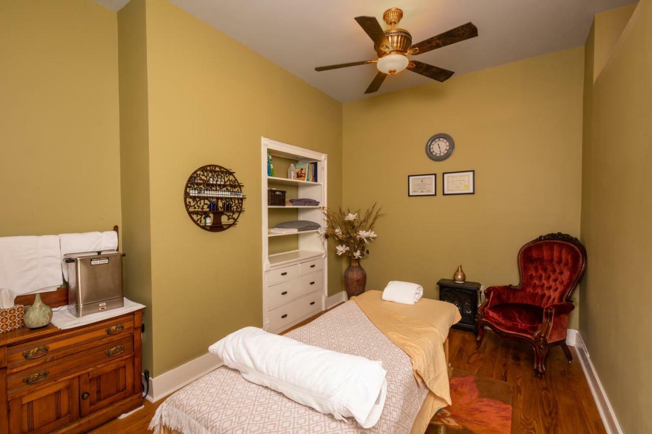 Rosemont Inn Utica Εξωτερικό φωτογραφία