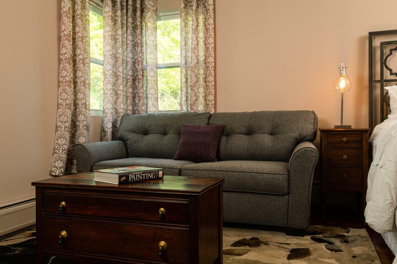 Rosemont Inn Utica Εξωτερικό φωτογραφία