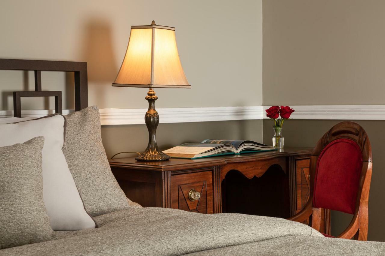 Rosemont Inn Utica Εξωτερικό φωτογραφία