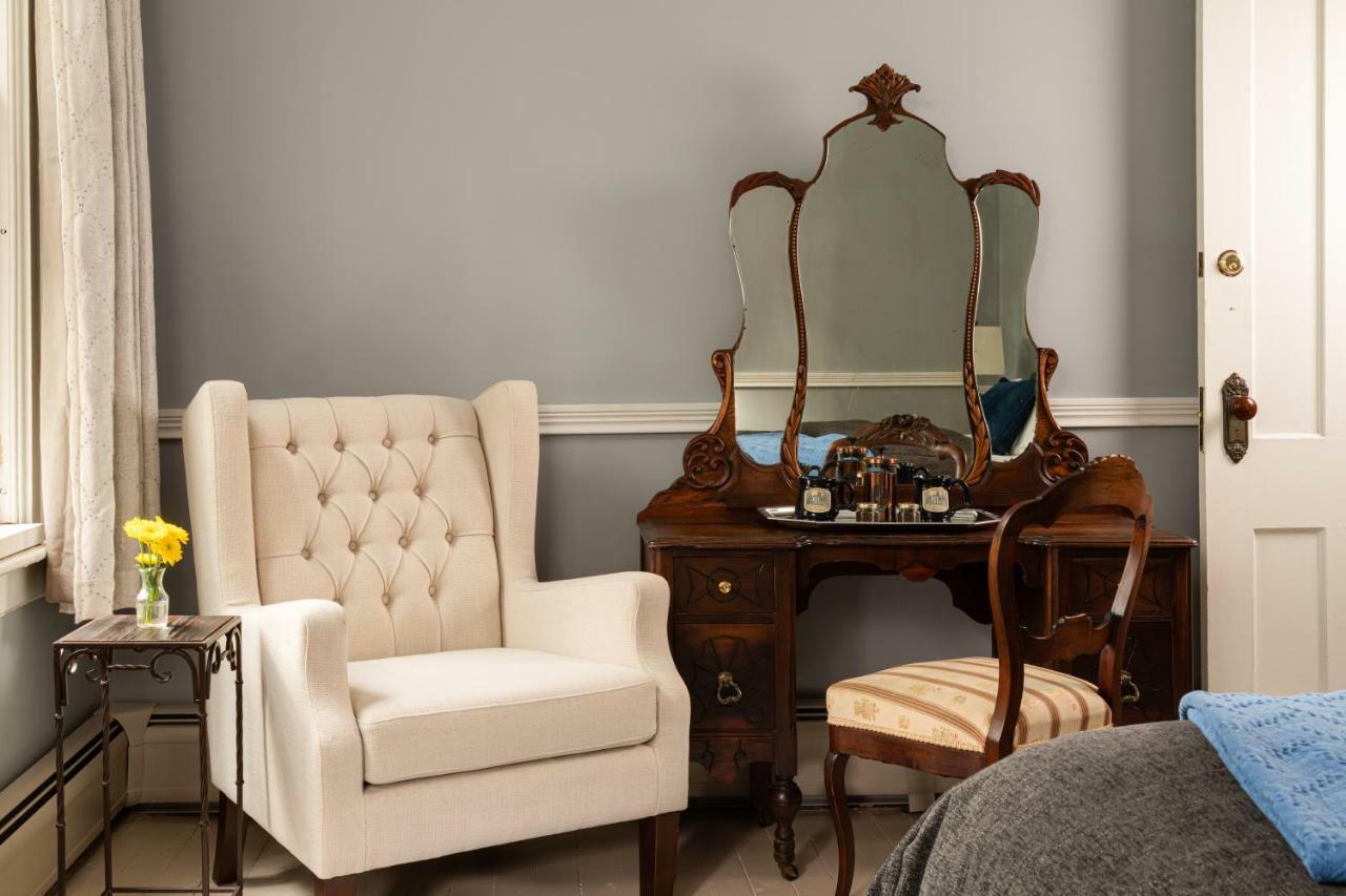 Rosemont Inn Utica Εξωτερικό φωτογραφία